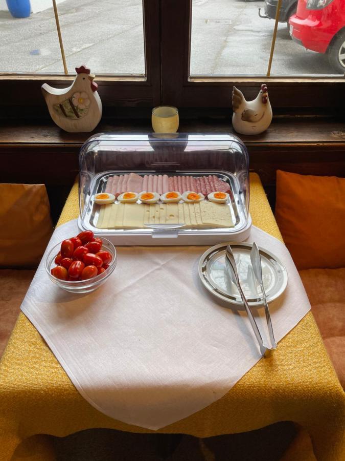 Goldener Adler Bed & Breakfast ชาร์นิทซ์ ภายนอก รูปภาพ