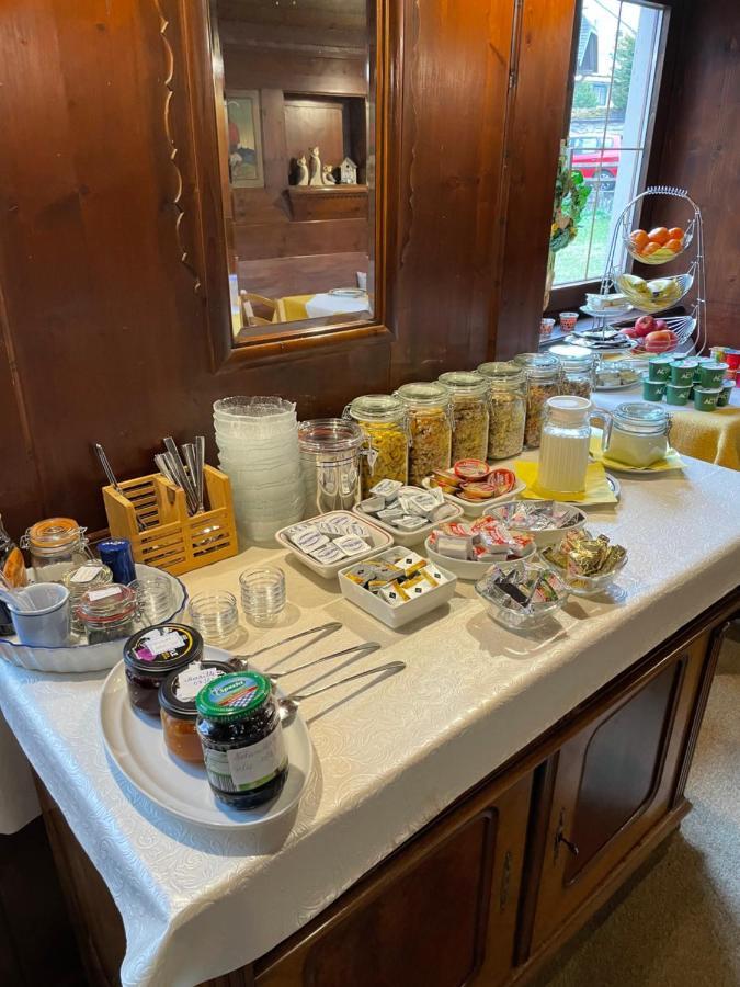 Goldener Adler Bed & Breakfast ชาร์นิทซ์ ภายนอก รูปภาพ