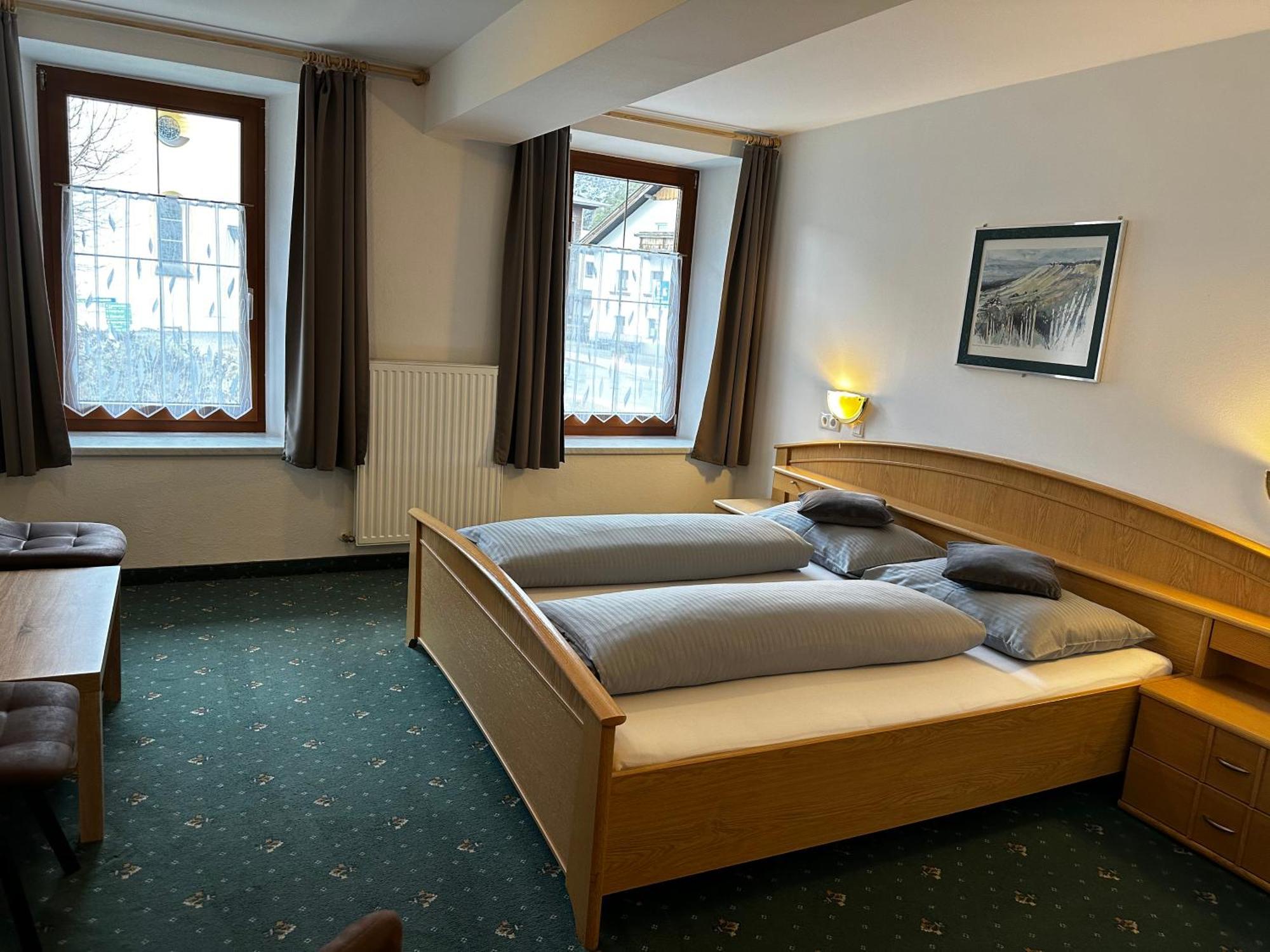 Goldener Adler Bed & Breakfast ชาร์นิทซ์ ภายนอก รูปภาพ