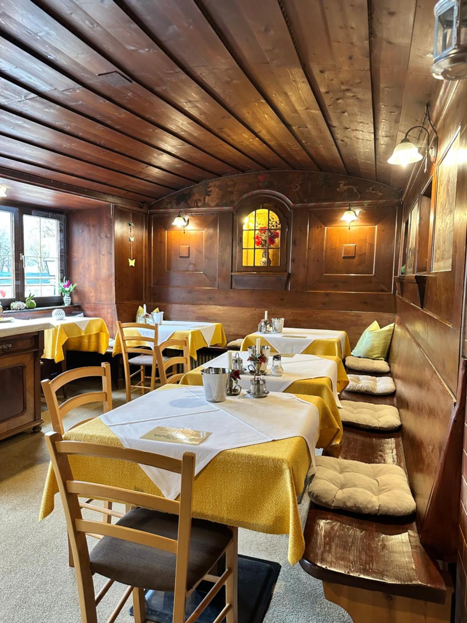 Goldener Adler Bed & Breakfast ชาร์นิทซ์ ภายนอก รูปภาพ