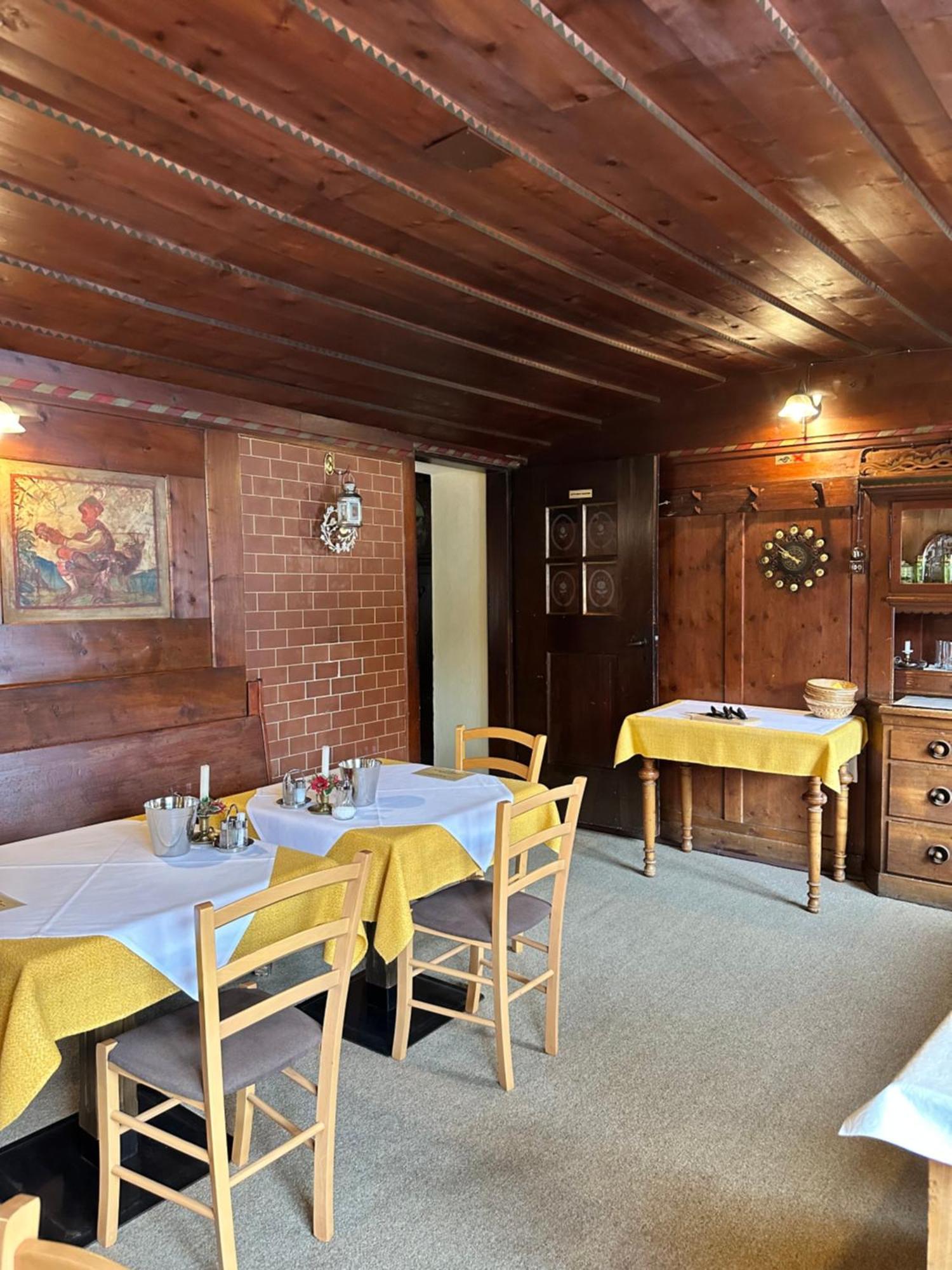 Goldener Adler Bed & Breakfast ชาร์นิทซ์ ภายนอก รูปภาพ